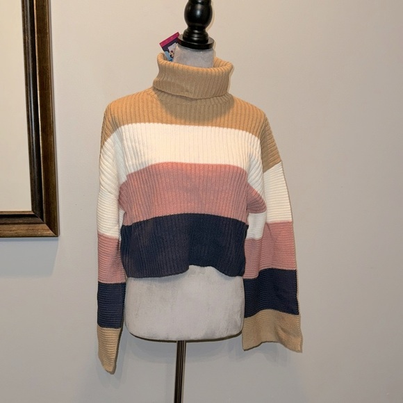 Awoo stripped ribbed cropped turtleneck NWT M - Picture 1 of 11